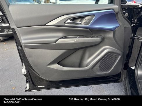 New 2026 Chevrolet Equinox EV LT image 11