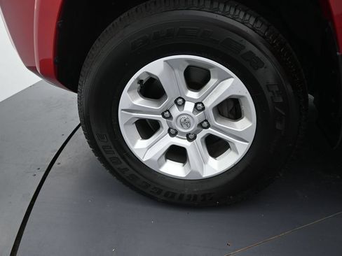 Used 2024 Toyota 4Runner SR5 AWD/4WD image 40