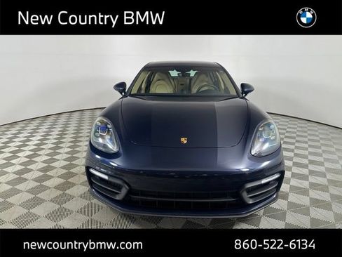 Used 2022 Porsche Panamera image 2