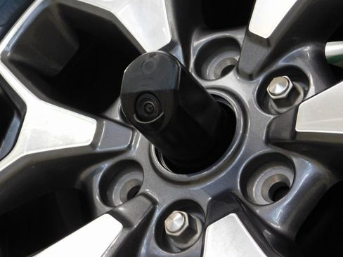 Used 2024 Ford Bronco Badlands image 86