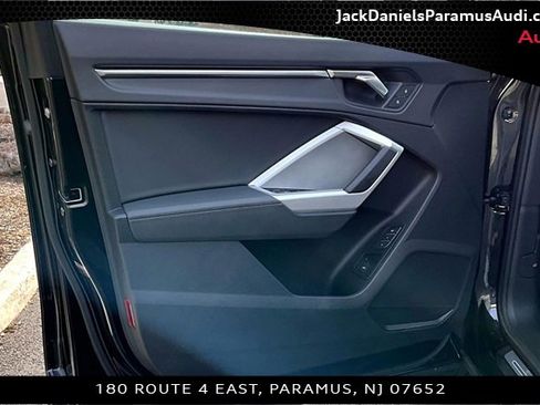 Used 2025 Audi Q3 2.0T Premium w/ Convenience Package image 15