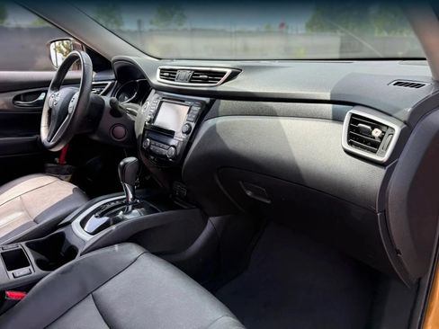 Used 2014 Nissan Rogue SL AWD/4WD image 19