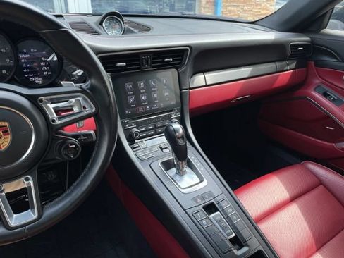 Used 2018 Porsche 911 Carrera 4 GTS AWD/4WD image 33