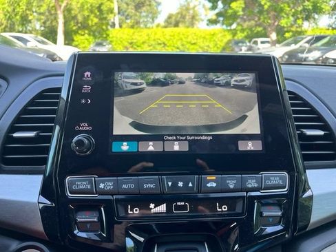 Used 2024 Honda Odyssey EX image 10