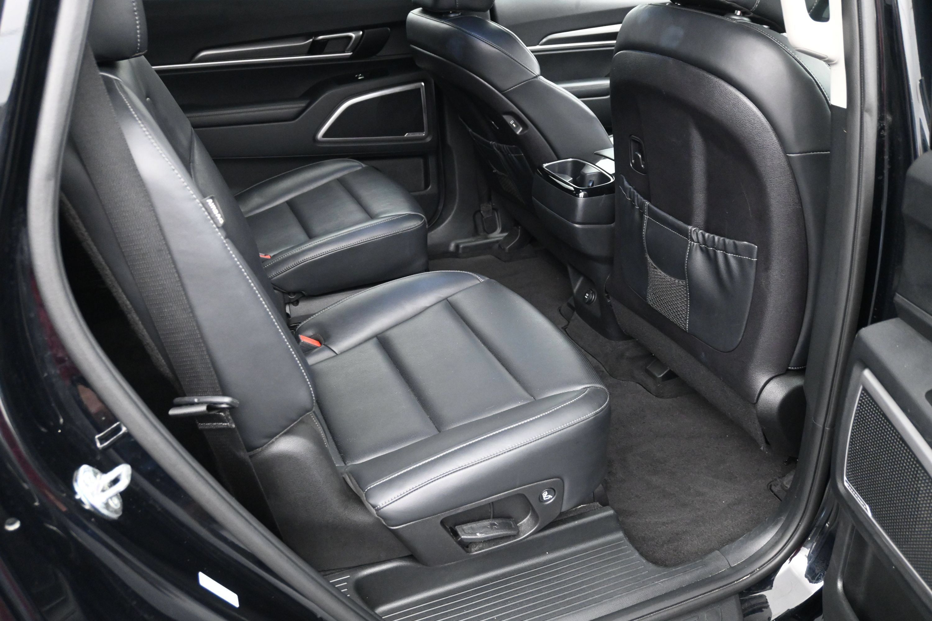 Used 2025 Kia Telluride S FWD image 10