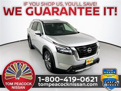 Used 2024 Nissan Pathfinder SL