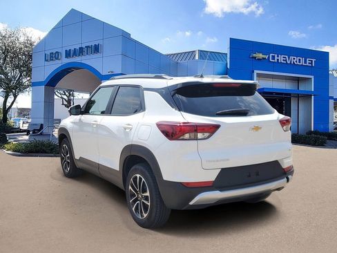New 2026 Chevrolet TrailBlazer LT w/ Convenience Package FWD image 4