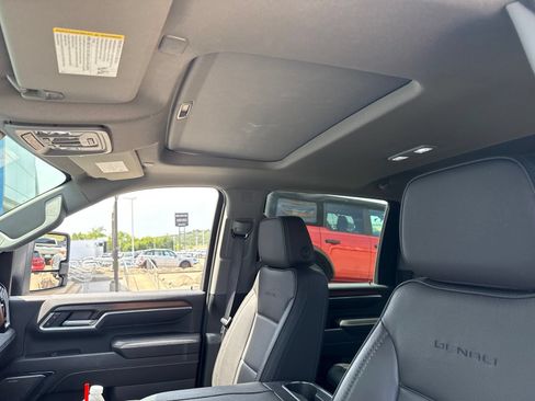 Used 2025 GMC Sierra 2500 Denali w/ Denali Reserve Package AWD/4WD image 20