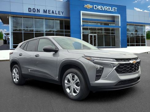 New 2026 Chevrolet Trax LS w/ Driver Confidence Package FWD image 1