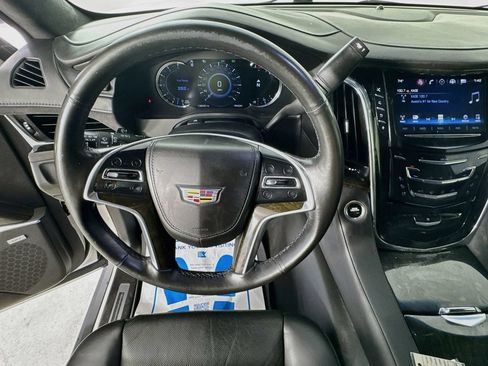 Used 2016 Cadillac Escalade ESV Platinum RWD image 13