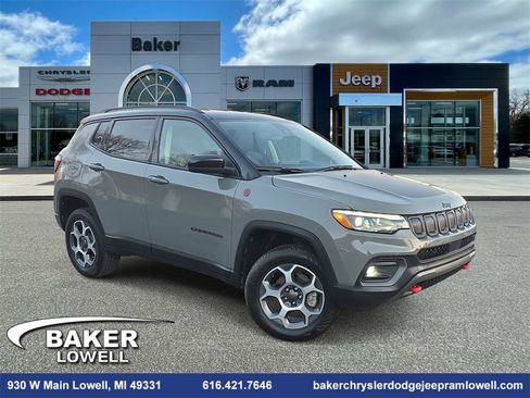 Used 2022 Jeep Compass Trailhawk w/ Trailhawk Elite Group image 1