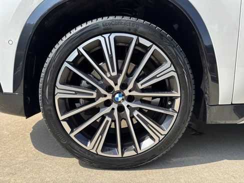 Used 2024 BMW X1 xDrive28i w/ Premium Package AWD/4WD image 25