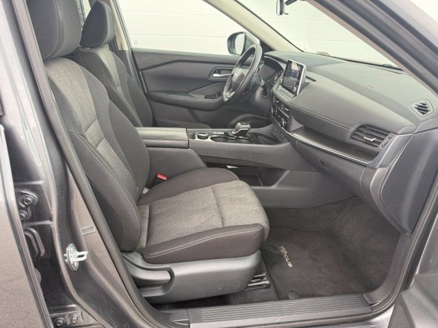 Used 2026 Nissan Rogue SV AWD/4WD image 18