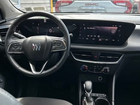 Used 2024 Buick Encore GX Preferred w/ Comfort Package AWD/4WD image 9
