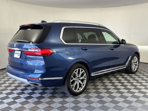 Used 2022 BMW X7 xDrive40i w/ Premium Package AWD/4WD image 9