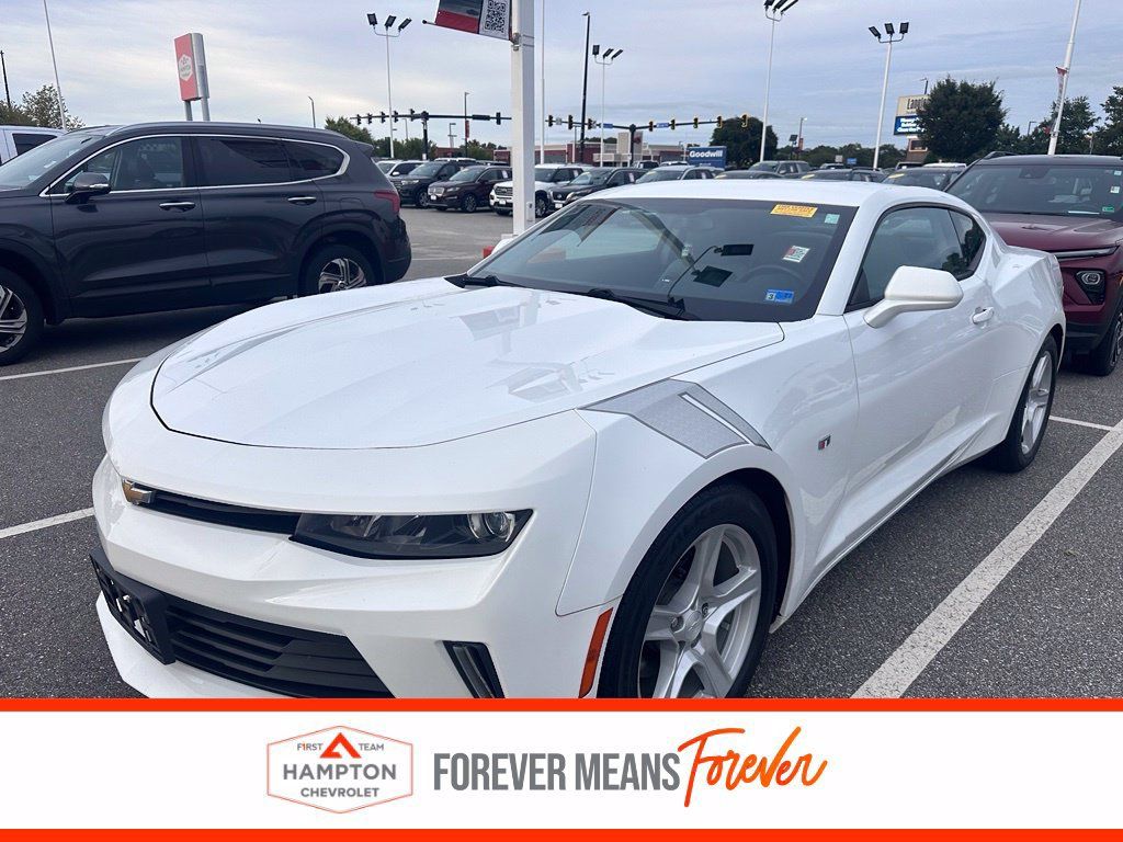 Used 2018 Chevrolet Camaro LT RWD image 1