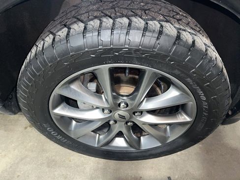 Used 2020 Dodge Durango SXT image 8