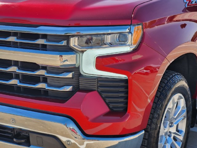 Used 2024 Chevrolet Silverado 1500 LTZ AWD/4WD image 16