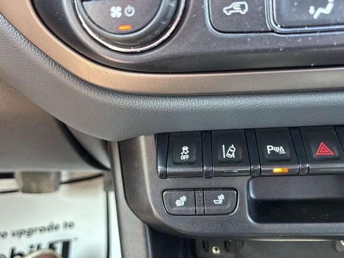 Used 2021 Chevrolet Colorado Z71 w/ Safety Package image 27