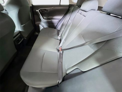 Certified 2025 Toyota RAV4 LE image 22