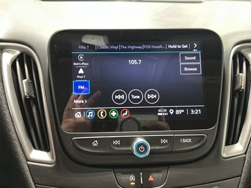 Used 2025 Chevrolet Malibu LT FWD image 15