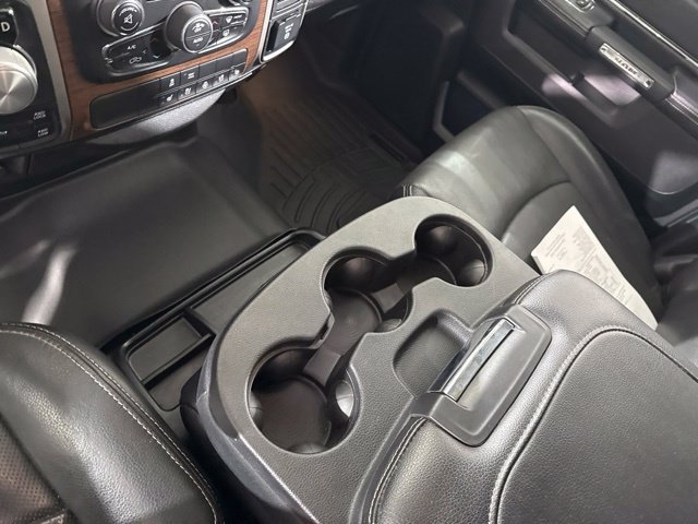 Used 2017 RAM 1500 Laramie AWD/4WD image 18