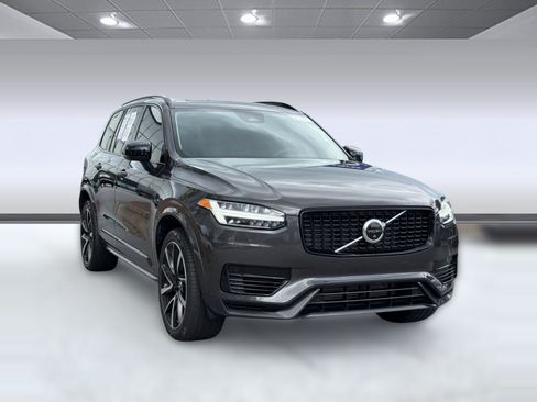 Certified 2023 Volvo XC90 T8 Ultimate AWD/4WD image 7