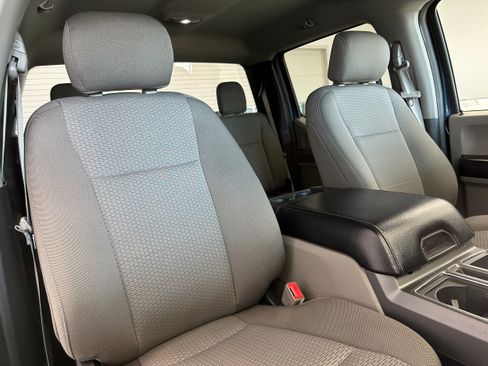 Used 2020 Ford F150 XLT w/ Equipment Group 302A Luxury AWD/4WD image 16