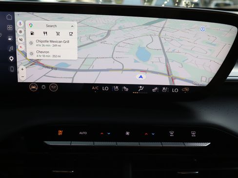 Used 2026 Buick Enclave Avenir w/ Super Cruise Package FWD image 40