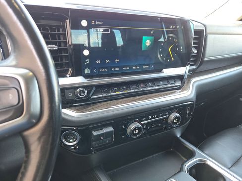 Used 2022 Chevrolet Silverado 1500 RST w/ Redline Edition AWD/4WD image 14