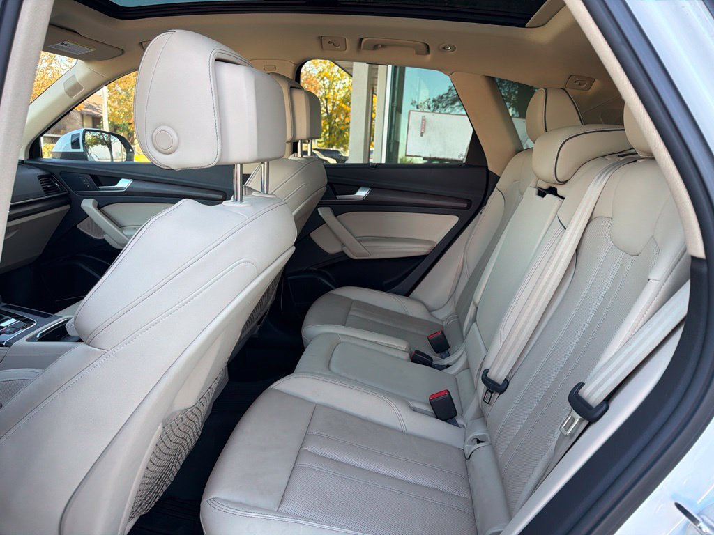 Used 2022 Audi Q5 2.0T Prestige AWD/4WD image 16