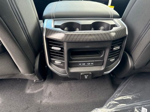 New 2026 RAM 1500 4x4 Crew Cab image 22