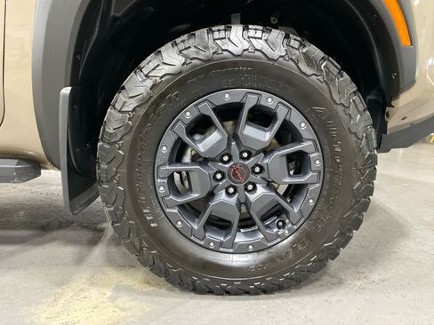 Used 2022 Nissan Frontier PRO-4X w/ Pro-4X Premium Package image 30