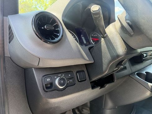 Used 2023 Mercedes-Benz Sprinter 2500 w/ Acoustic Package image 15