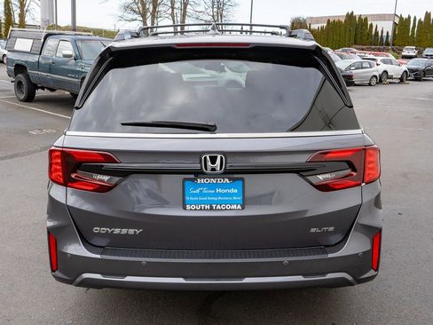 New 2026 Honda Odyssey Elite image 7