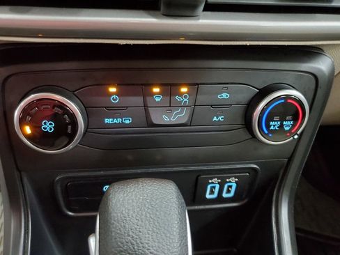 Used 2021 Ford EcoSport S image 16