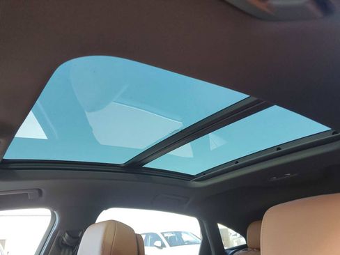 Certified 2023 Audi e-tron Premium Plus w/ Premium Plus Package image 18