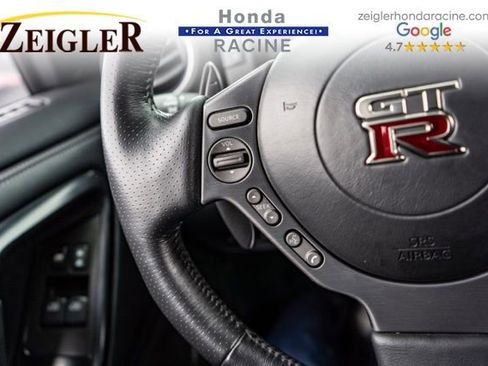 Used 2016 Nissan GT-R Premium image 21