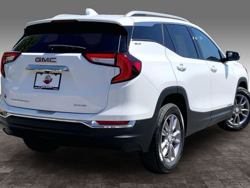 Used 2024 GMC Terrain SLT AWD/4WD image 13