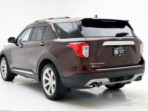 Used 2020 Ford Explorer Platinum w/ Premium Technology Package image 7