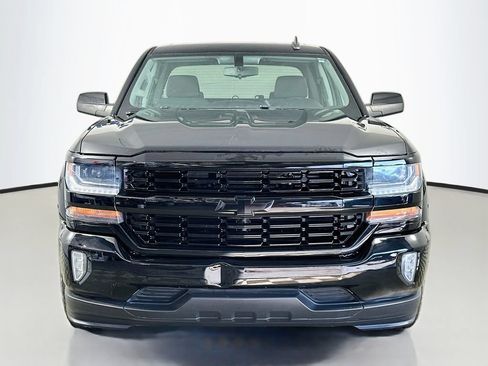 Used 2018 Chevrolet Silverado 1500 LT w/ All Star Edition RWD image 2