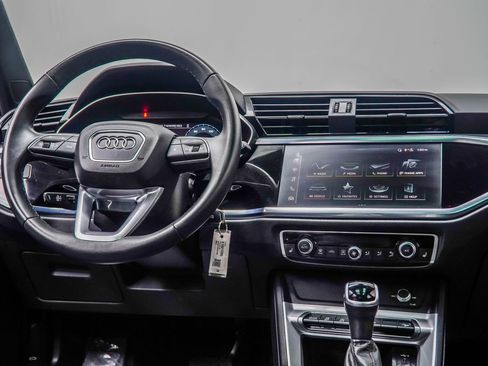 Used 2025 Audi Q3 2.0T Premium AWD/4WD image 16