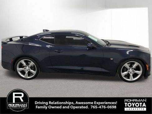 Used 2016 Chevrolet Camaro SS image 9