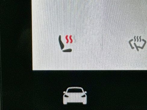 Used 2023 Tesla Model Y Long Range AWD/4WD image 22