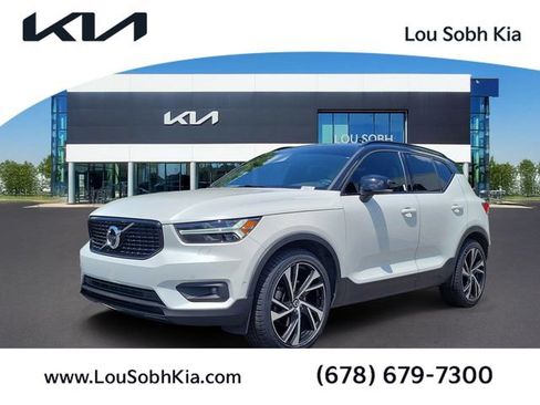 Used 2020 Volvo XC40 T5 R-Design AWD/4WD image 1