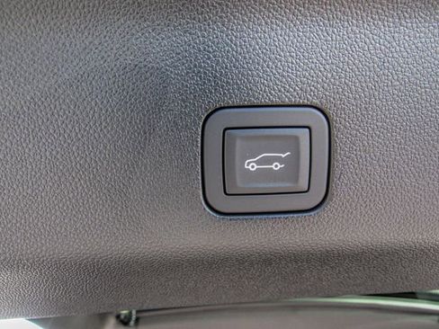 New 2026 Chevrolet Tahoe High Country image 12