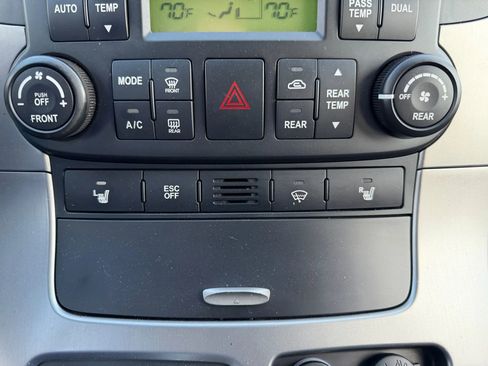 Used 2009 Kia Sedona EX w/ Luxury Pkg image 25