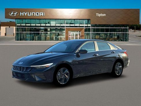 New 2026 Hyundai Elantra SEL Sport Premium FWD image 2