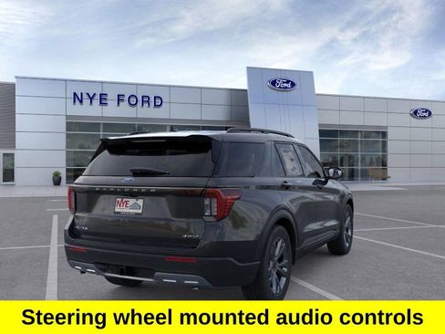 New 2026 Ford Explorer Active w/ Active Comfort Package image 8