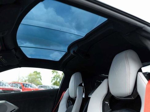 Used 2023 Chevrolet Corvette Stingray Premium Cpe w/ Z51 Performance Package image 17